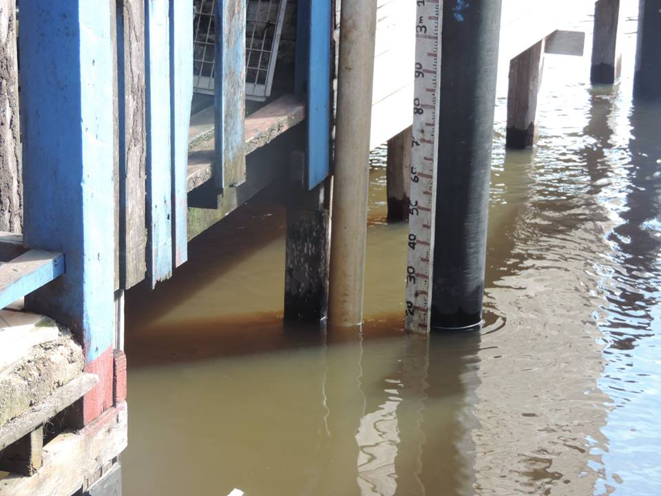 Nível do rio Jari cresce e deixa autoridades e população em alerta.